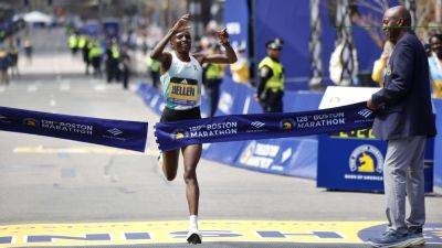 Kenyan Hellen Obiri defends women's title at Boston Marathon - ESPN - espn.com - Kenya - county Marathon