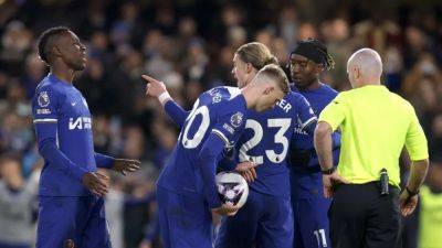 Chelsea manager Pochettino fumes over penalty-taker mayhem