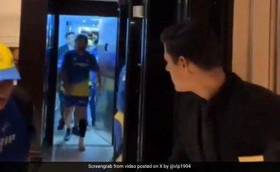 Cost Of Hat-trick Of Sixes? MS Dhoni's Video After MI vs CSK Match Worries Fans - sports.ndtv.com - India