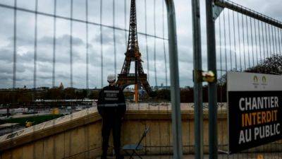 Paris Games - Eiffel Tower countdown turns to 100 days to Paris 2024 - channelnewsasia.com - France