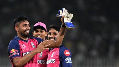 "Main Catch Lunga": Sanju Samson Trolled By RR Player On Catching 'Disaster' After Superb Effort