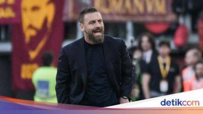 Daniele De-Rossi - As Roma - De Rossi Dipastikan Masih Latih AS Roma Musim Depan - sport.detik.com