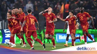 Roma Vs Milan: I Lupi Menang 2-1, Maju ke Semifinal