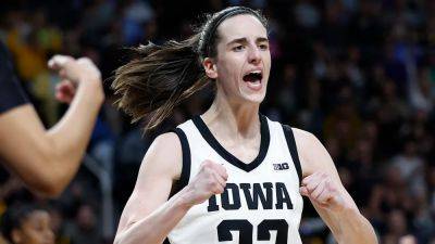 Iowa's Caitlin Clark dazzles with 41 points to beat LSU, Angel Reese to reach Final Four