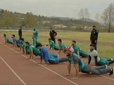 Watch: Pakistan Cricket Team Takes Part In Military Drills At Army Camp