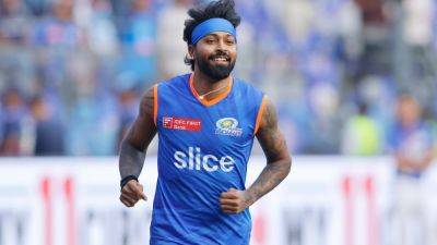 Hardik Pandya's Post On Mumbai Indians Team Is A Fiery Message For Fans Who Are Losing Hope