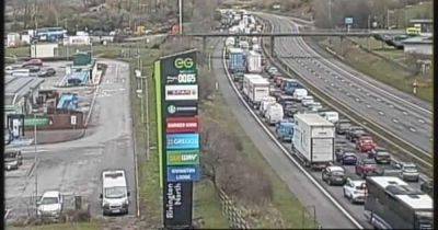LIVE M61 updates: All traffic STOPPED amid 'police-led incident' - manchestereveningnews.co.uk