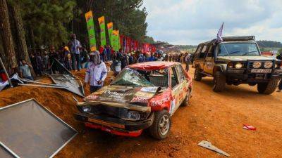 Race car in Sri Lanka veers off track; 7 dead, 20 injured - ESPN