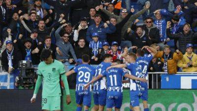 Lacklustre Atletico fall 2-0 away to Alaves