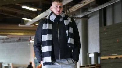 Nikola Jokic dresses like Gru ahead of Game 1 - ESPN