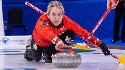 Unbeaten Canadian curling duo tied for 1st in group with host Swedes at mixed worlds