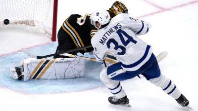 Matthews scores winner in the 3rd, Maple Leafs down Bruins 3-2 to even series 1-1
