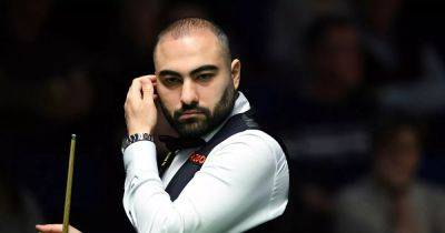 Snooker star unleashes Crucible rant as he declares iconic World Championship venue STINKS