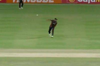 Watch: 'Freak' Run-Out Or Fake Fielding? Bizarre Dismissal Splits Internet - sports.ndtv.com - India - Oman