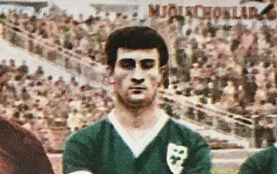 Bobby Moore - Former Ireland defender Charlie Hurley dies aged 87 - rte.ie - Ireland - county Moore