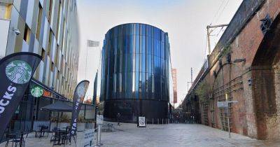 LIVE: Cordon in place in Manchester city centre as man in his 50s pronounced dead at scene - manchestereveningnews.co.uk