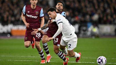 Tottenham Hotspur Held By West Ham, Everton Hit Back At Newcastle United
