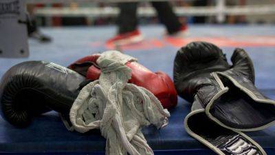 Umar Kremlev - International - IOC sets 'early 2025' deadline to keep boxing in Los Angeles Olympics - ESPN - espn.com - Britain - Russia - Switzerland - Usa - Los Angeles