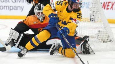 Sweden opens world women's hockey championship with win over Denmark - cbc.ca - Sweden - Finland - Denmark - Switzerland - Usa - Canada - Czech Republic