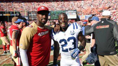 Ex-NFL star Vernon Davis breaks silence on brother Vontae's death