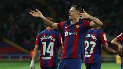 Robert Lewandowski - Xavi Hernandez - Fermin Lopez - Robert Lewandowski Treble Fires Barcelona To Valencia Win - sports.ndtv.com