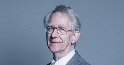 'A dedicated public servant' - Former Hazel Grove MP Andrew Stunell passes away - manchestereveningnews.co.uk