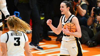 Caitlin Clark leads Iowa past UConn, back to NCAA title game - ESPN