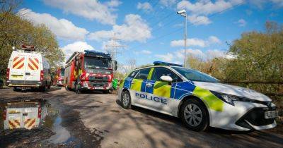 River Mersey - Urmston police incident LIVE as underwater search teams seen at beauty spot - manchestereveningnews.co.uk