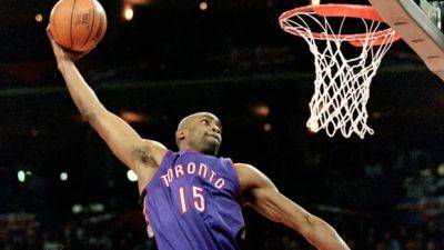 Vince Carter headlines 13-member class for Basketball Hall of Fame - cbc.ca - state North Carolina - state Massachusets