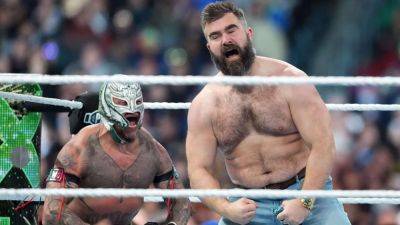 WrestleMania 40: Eagles greats Jason Kelce, Lane Johnson help Rey Mysterio and Andrade win match
