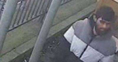 LIVE: Manhunt underway for Oldham suspect after woman stabbed to death while pushing pram - manchestereveningnews.co.uk