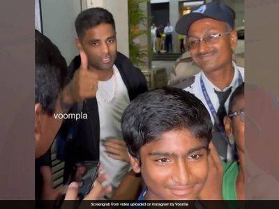 Watch - "Phone Do Na": Suryakumar Yadav Fulfils Young Fans' Request For Picture