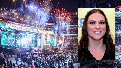 Vince Macmahon - Stephanie Macmahon - Stephanie McMahon makes surprise WrestleMania 40 appearance, welcomes WWE fans to 'Paul Levesque era' - foxnews.com - state Texas