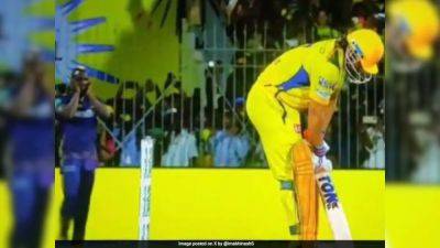 Daryl Mitchell - Andre Russell - Watch: Andre Russell Irritated, Covers Ears As MS Dhoni's Entry Sees Chennai Erupt - sports.ndtv.com - India - county Kings