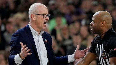 UConn's Dan Hurley steps onto court to nudge his own player in bizarre move during national title game