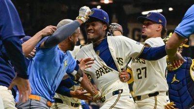 Punches thrown in benches-clearing melee between Brewers, Rays - foxnews.com - Usa - county Bay