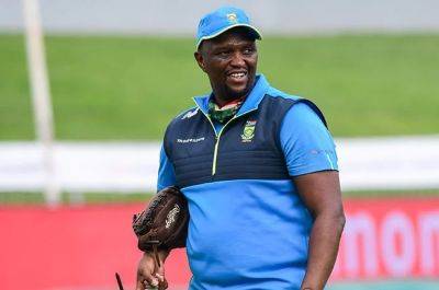 Moreeng steps down as Proteas women's coach, Du Preez takes over on interim basis