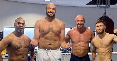 Lennox Lewis - Meet Tyson Fury's backroom team – including personal stylist and professional comedian - manchestereveningnews.co.uk - Ukraine - Saudi Arabia