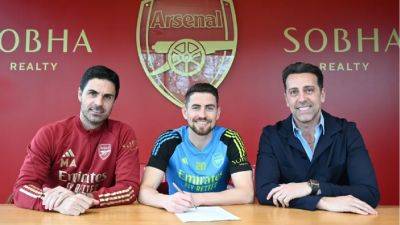 Jorginho targets silverware after signing new Arsenal deal