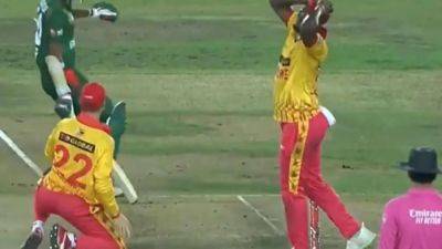 Shakib Al-Hasan - Watch: Most Comical Missed Run-Out Ever, Featuring Zimbabwe And Bangladesh Stars - sports.ndtv.com - Zimbabwe - Bangladesh