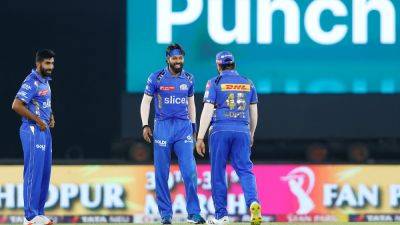 Aaron Finch - Rohit Sharma - Hardik Pandya - "Hardik Booed For 8 Games, Would've Loved To See Rohit...": Ex-Australia Star On Captaincy Row - sports.ndtv.com - Australia - India