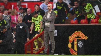 Ten Hag: Coaching Manchester United swimming with hands tied - ESPN