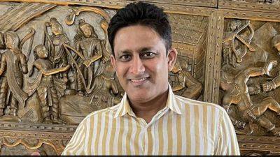 Anil Kumble - Anil Kumble Recommends Maximising Boundary Size, More Pronounced Seam To Save Bowlers' Future - sports.ndtv.com - India