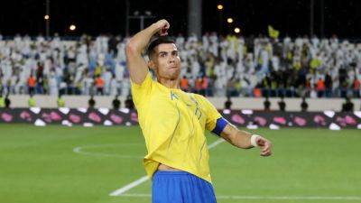 Sport-Ronaldo tops Forbes' list of highest-paid athletes again, Rahm second