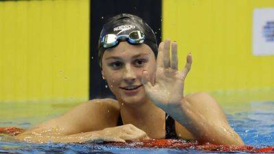 Katie Ledecky - Summer Macintosh - McIntosh smashes 400 metres IM record at Canadian Olympic trials - channelnewsasia.com - Usa - Australia