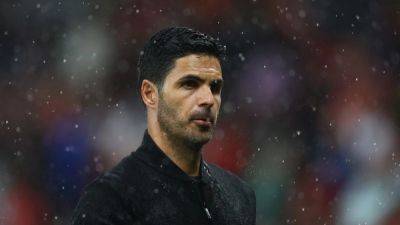 'Optimistic' Arteta hopes for helping hand from Moyes in title race