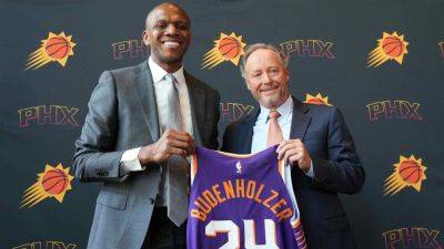 Mike Budenholzer 'would go anywhere' to coach this Suns team - ESPN