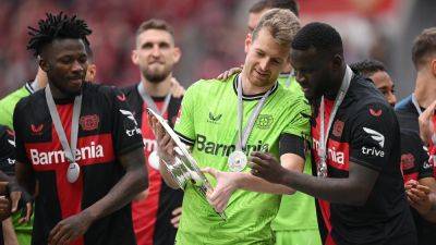 'Invincible' Leverkusen complete unbeaten league season