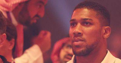 Anthony Joshua - Eddie Hearn - Lennox Lewis - Usyk vs Fury scorecard theory knocked out by Anthony Joshua as heavyweight rival reveals his 'easy' winner - dailyrecord.co.uk - Ukraine