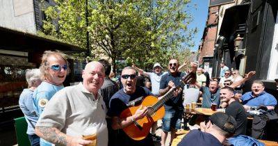 LIVE: Manchester City fans descend on Etihad Stadium ahead of Premier League title decider vs West Ham - while thousands attend Barry Manilow gig just metres away at Co-op Live - latest updates - manchestereveningnews.co.uk - Usa